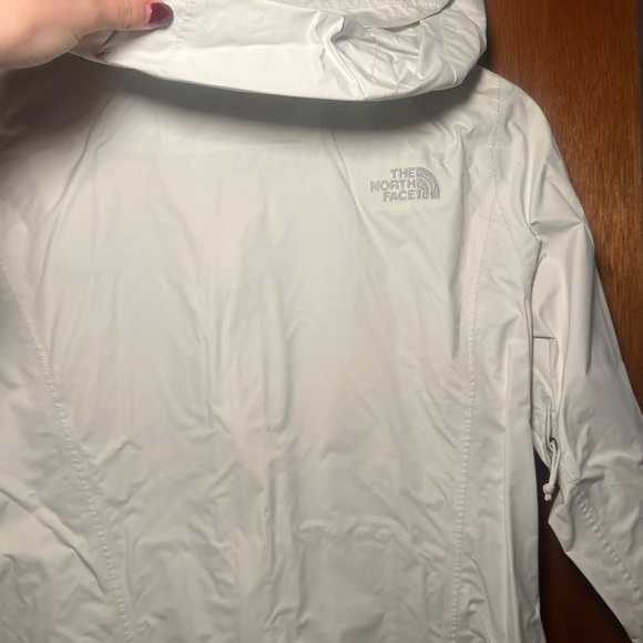 White Northface windbreaker - Picture 2 of 3